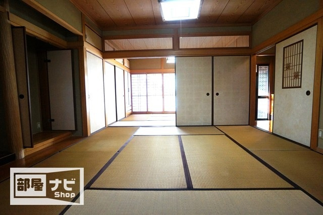 御厩町戸建 小比賀邸の寝室|寝室