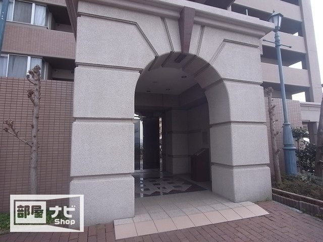 アルファシティ屋島四番館のエントランス|エントランス
