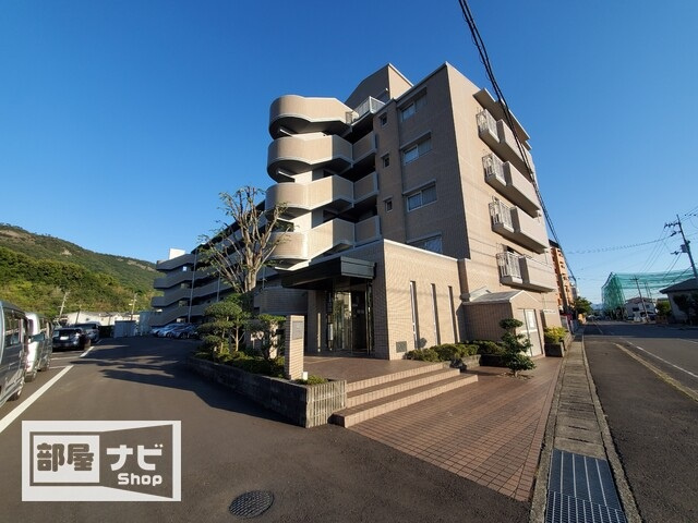 サーパス屋島の外観|建物外観