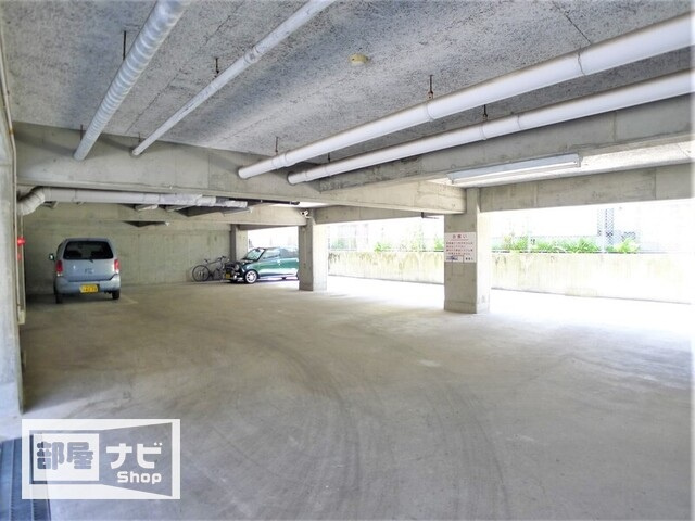 メゾンド屋島Ⅱの駐車場|駐車場
