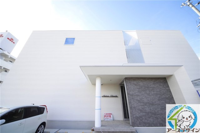 maison blancheの外観