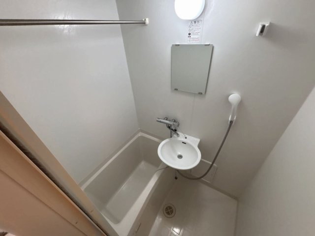 レオパレス加納院吉田の浴室