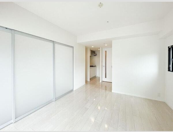 S-RESIDENCE神戸元町の居間・リビング