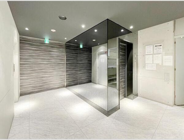 S-RESIDENCE神戸元町のエントランス