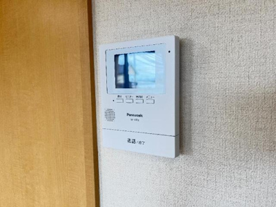 【内装】 | Wｉｔｈ | カメラ付インターホン