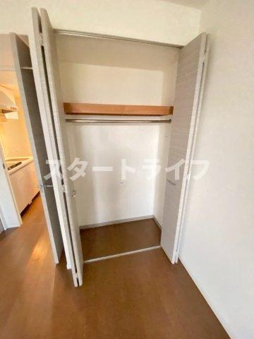 大阪市淀川区十三東１丁目の賃貸マンションの収納