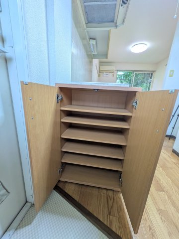 グランドヒル岡上Bの収納