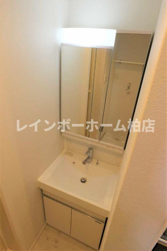 特典：仲介手数料が無料です!!の洗面所|忙しい朝には欠かせない洗面所です