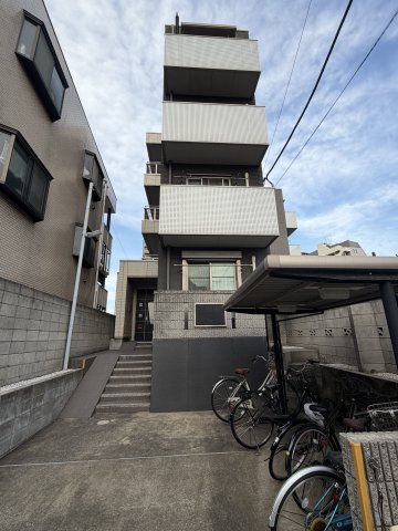 フォルスＸＶＩの外観