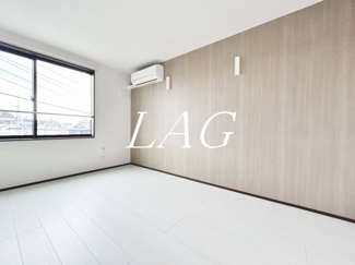 【居間・リビング】 | Ａｍｂｉｔｉｏｎ西区土屋 | 洋室のお部屋です。