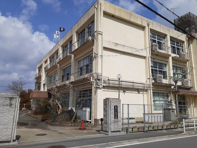 【周辺】 | クレインコートⅡ | 南丹市立八木西小学校まで276m
