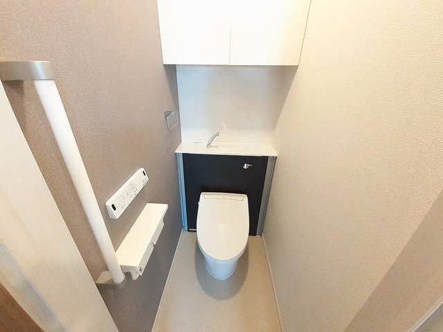 【トイレ】 | クレインコートⅡ | 清潔感のあるトイレです