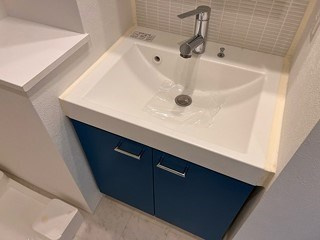 新品家具付きマンション下落合6B(KaGood東京)の独立洗面台