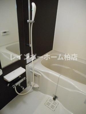 【仲介手数料：50％OFF】対象物件！の浴室|落ち着いた空間のお風呂です