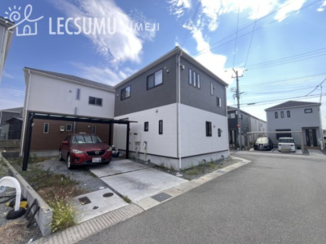 姫路市下手野5丁目/中古戸建の駐車場