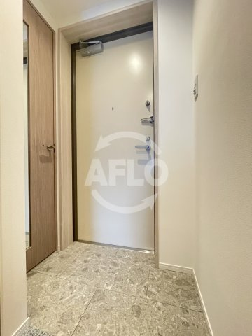 アヴェニール中崎　扇町小学校区の玄関|アヴェニール中崎　玄関