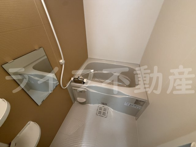フジパレス東花園駅北1番館の浴室|お風呂です
