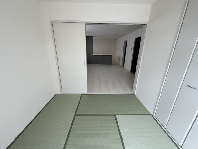 西原町幸地（全3棟）ラスト1号棟の和室|1号棟　和室4.5帖＋収納付き♪