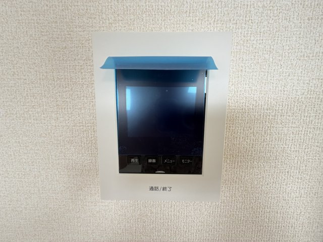 西原町幸地（全3棟）ラスト1号棟のセキュリティ|1号棟　TVモニター付きインターフォン♪