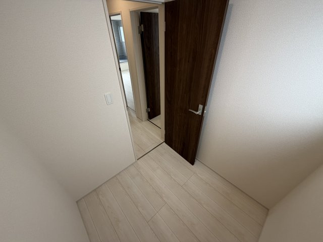 西原町幸地（全3棟）ラスト1号棟の洋室|1号棟　使い方色々、サービスルーム♪