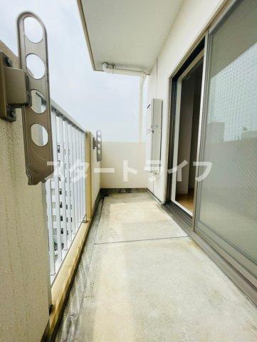 大阪市淀川区野中南２丁目の賃貸マンションのバルコニー