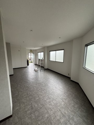 産興ビルの内装