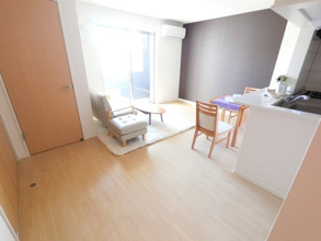 【居間・リビング】 | レイクビレッヂ　Ⅱ | ※モデルルームの写真です、家具は付きません。