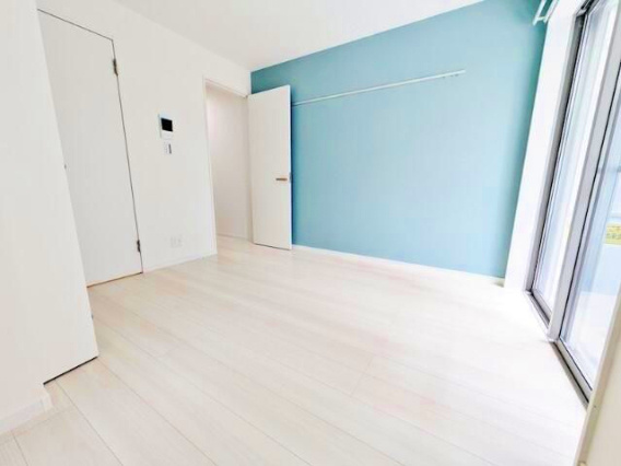 足立区西新井本町２丁目の賃貸マンションの居間・リビング