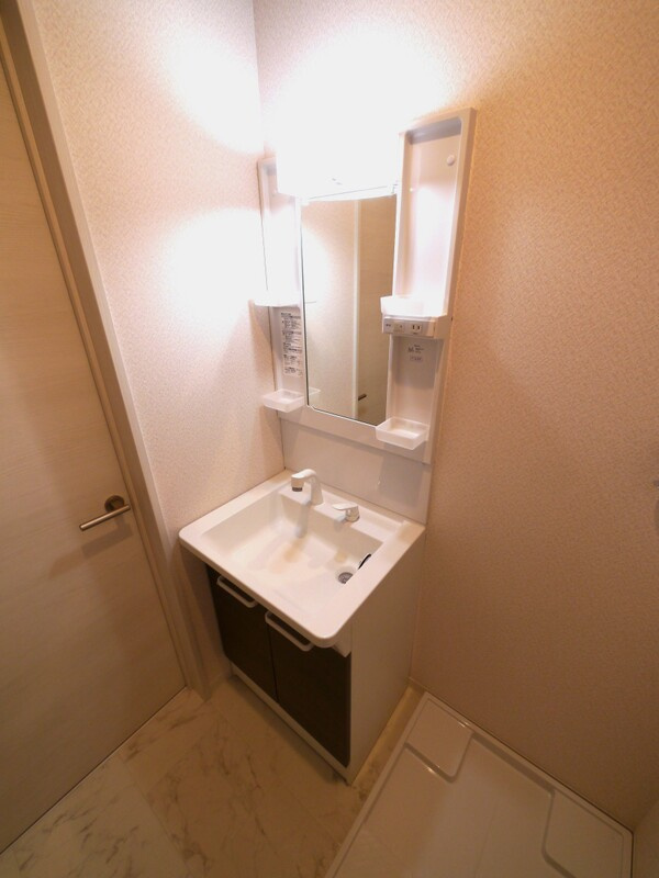 SANBATH MOROOKAの洗面所