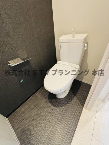 仲介手数料０円！アースグランデ泉のトイレ