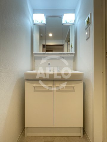 アヴェニール中崎　扇町小学校区の独立洗面台|アヴェニール中崎　独立洗面台