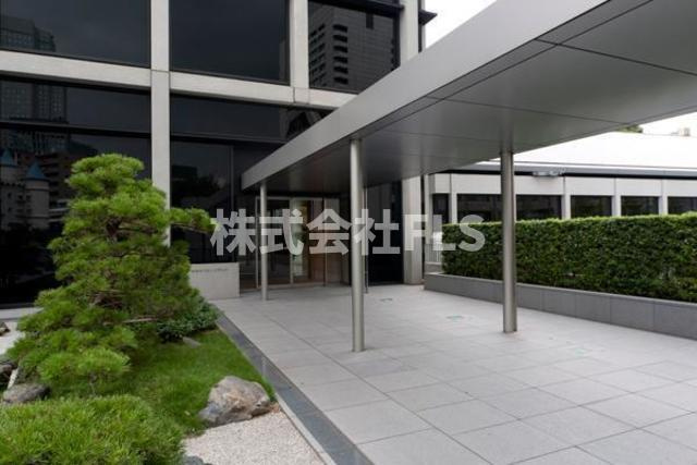 港区赤坂６丁目の賃貸マンションのエントランス
