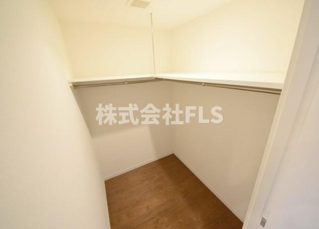 港区赤坂６丁目の賃貸マンションの収納