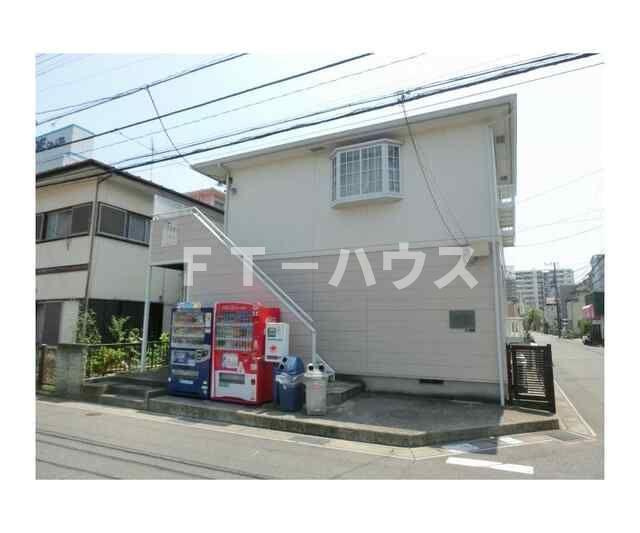 エステートピア片山の外観