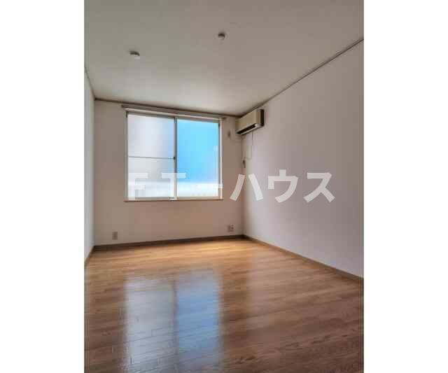 エステートピア片山の寝室