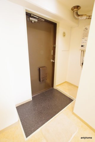 キングコーポ堂山　仲介手数料無料の玄関