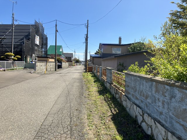 【前面道路含む現地写真】 | 興津5丁目78-289，86-65売地