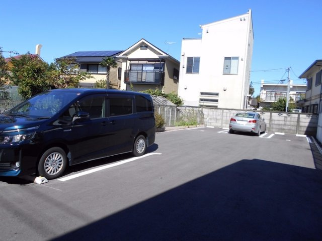 パセオ28の駐車場