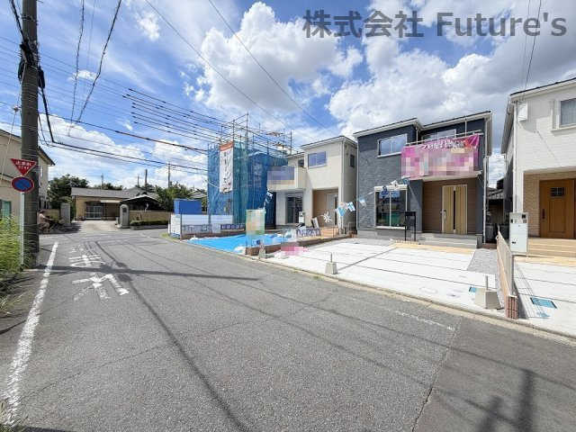 八潮市緑町3丁目　新築戸建　全2棟　3号棟の前面道路含む現地写真|前面道路含む現地写真です。