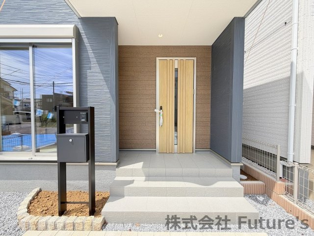 八潮市緑町3丁目　新築戸建　全4棟　3号棟のエントランス|玄関アプローチ