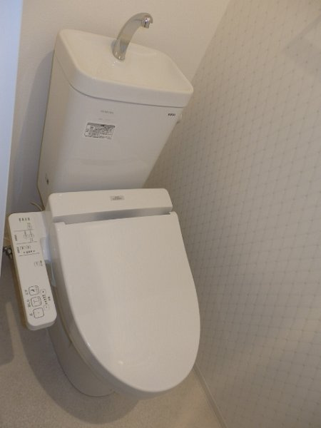 新品家具付きマンション府中町1(KaGood東京)のトイレ