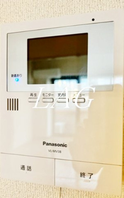 【セキュリティ】 | エドゥリ三宿 | モニター付インターホンです。