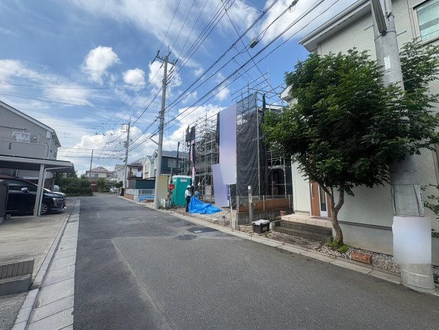 戸建 清瀬市下清戸１丁目の前面道路含む現地写真