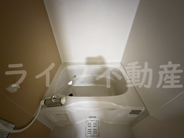 フジパレス東花園駅北1番館の浴室|日々の疲れを癒すお風呂付です
