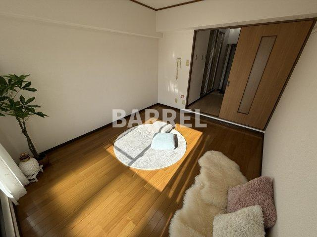 RIGEL岡町の居間・リビング