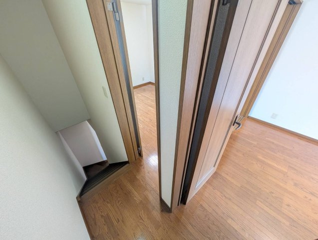 イクシオンⅣの玄関