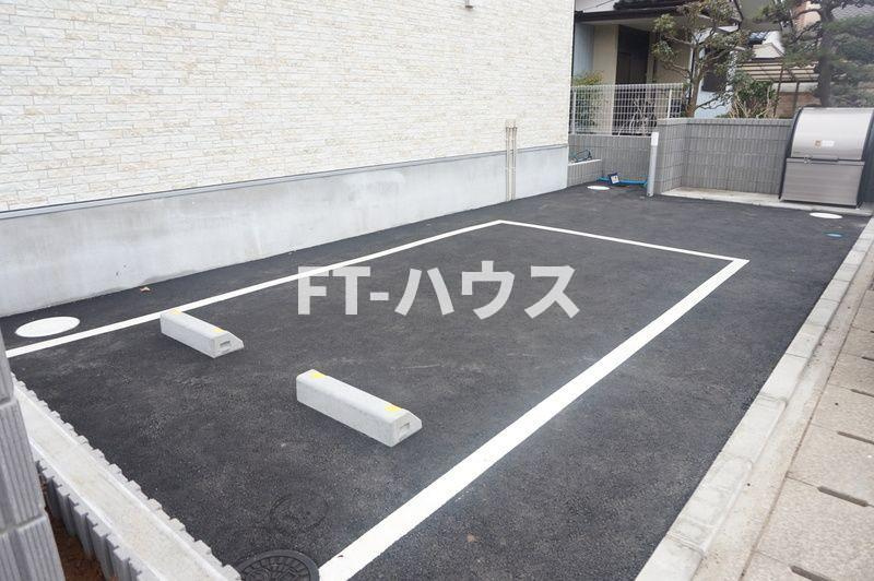 リブリ・幕張西の駐車場