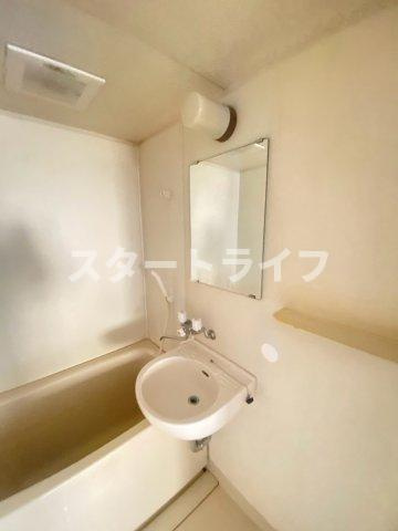 大阪市淀川区木川東１丁目の賃貸マンションの洗面所