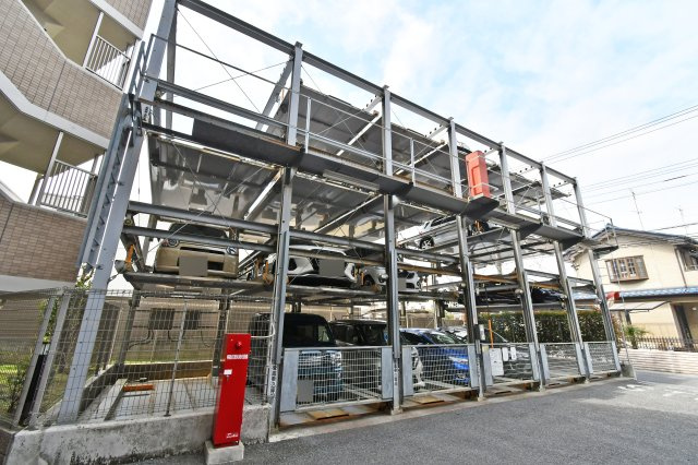 アドグランデ大宮宮原の駐車場|※空き状況は当社まで都度ご確認くださいませ■『物件を今日見てみたい』など、当日のご案内も可能です。 どうぞお気軽にお電話下さい。近隣・同条件などの物件もまとめてご紹介も可能です。
