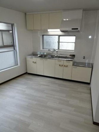 大津市朝日が丘１丁目の店舗事務所のキッチン